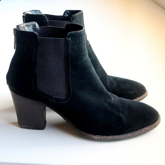 Aquatalia Black Suede Leather Block Heel Chelsea Ankle Boots / Booties Size 9.5 - Picture 2 of 16